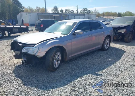 2015 Chrysler 300 Limited z USA, uszkodzony, nr VIN 2C3CCAAG2FH786866